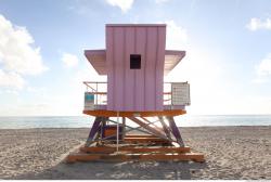 Photo Textures of Lifeguard Kiosk